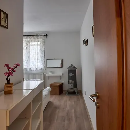 Krejcovstvi Apartment *